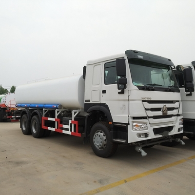 Sinotruk HOWO 4X2/6X4/8X4 Tanques de agua potable Camión de agua usada con 15001 30000L de volumen
