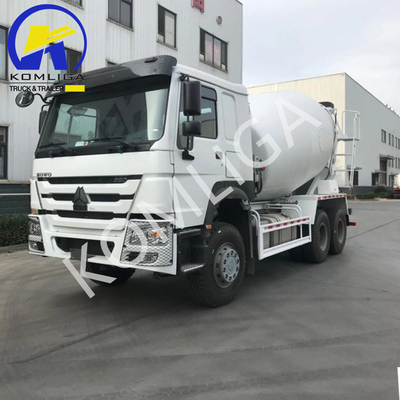 Estilo de elevación delantera 6X4 Sinotruk Construcción Mixer móvil de trabajo pesado Camión bomba de hormigón