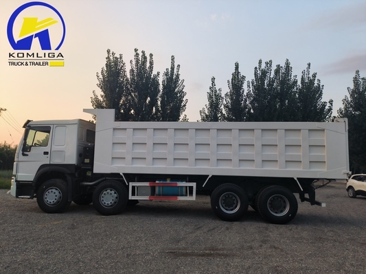 Sinotruk HOWO camión con tirador 8X4 12 ruedas 371HP 380HP 400HP 40tons camión de descarga en buen estado