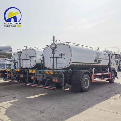 16 toneladas Capacidad de carga Eje trasero Sinotruk HOWO 6X4 Camión del tanque de agua Camión del agua potable