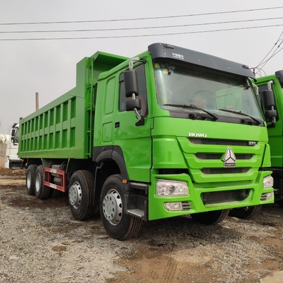 Es el WD615.47.D12.42 Motor Sinotruk HOWO 6X4 Color verde camión de segunda mano usado con tirador
