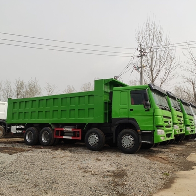 Es el WD615.47.D12.42 Motor Sinotruk HOWO 6X4 Color verde camión de segunda mano usado con tirador