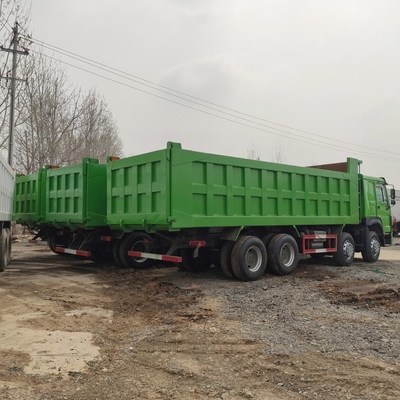 Es el WD615.47.D12.42 Motor Sinotruk HOWO 6X4 Color verde camión de segunda mano usado con tirador