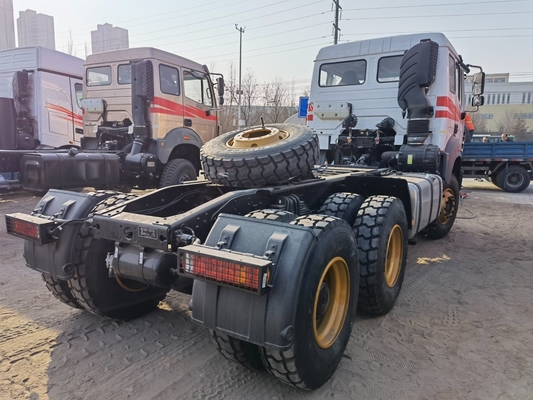 Cisterna de combustible de aleación de aluminio de 400L 6X4 Beiben Tractor Truck Head con capacidad del motor&gt; 8L