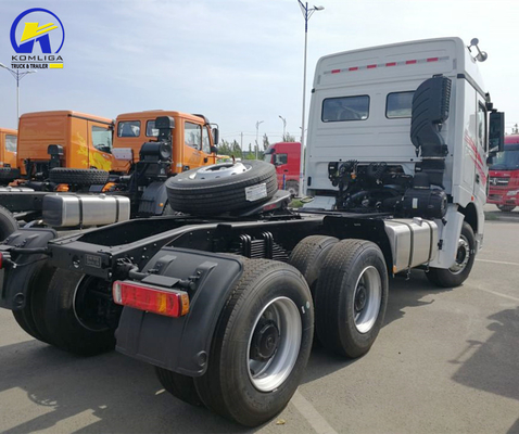 6X4 rueda motriz Norte Benz Camión de cabeza de tractor con tanque de combustible de aleación de aluminio de 400L