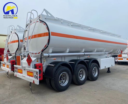 Jost E100 Pierna de aterrizaje 45000L 50000L 3 compartimentos de aluminio del tanque de combustible remolque para tractor