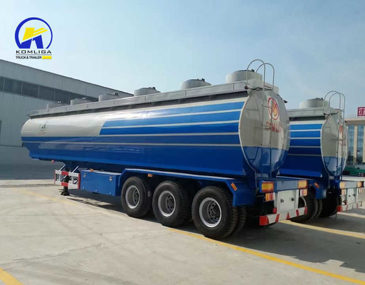 Solicitud personalizada Tanque de combustible de color blanco y azul Semi remolque con banda de rodadura de 1820 mm