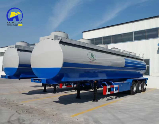 Solicitud personalizada Tanque de combustible de color blanco y azul Semi remolque con banda de rodadura de 1820 mm