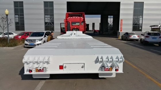 2-5 Ejes Sinotruk Semirremolque de lecho bajo con tren de aterrizaje 30-100t Capacidad 12 neumáticos