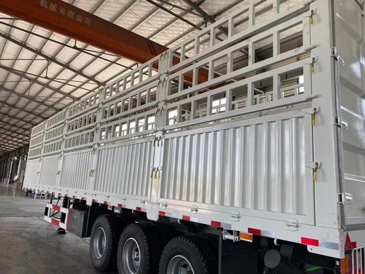 Semiremolque de pared lateral de 4 ejes con válvula Wabco para el transporte de animales