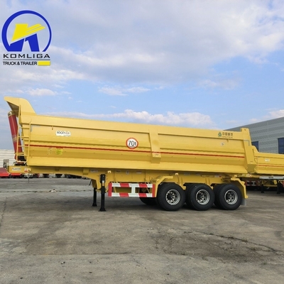 Remolque de descarga pesado Sinotruk HOWO de 70 t con carrocería de acero y tren de aterrizaje Jost C200 t