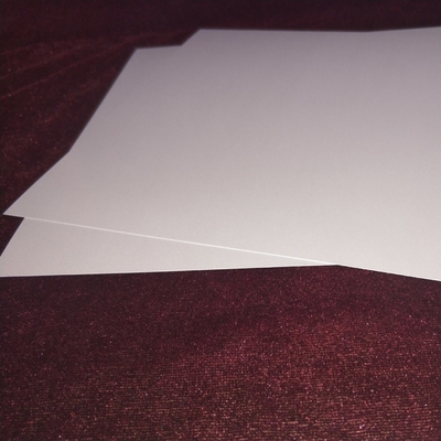 Hoja de plástico para mascotas de PVC para materiales de fabricación de tarjetas inteligentes impresas con láser