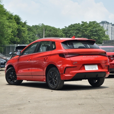 SUV energético Auto Byd Song Plus SUV con 165/65 R14 Tamaño del neumático y 30kw de potencia total del motor