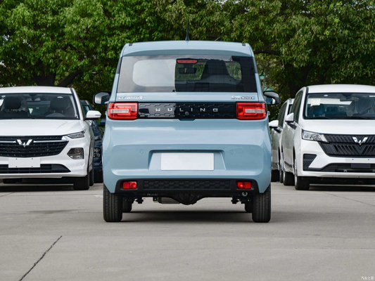 Mini coche eléctrico 4 asientos Wuling Mini coche con 10h de tiempo de carga lenta y 20kw de potencia